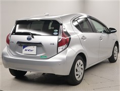 アクア S スタイルブラック