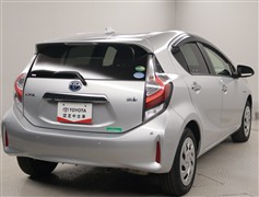 アクア S スタイルブラック