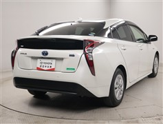 プリウス Sセーフティープラス