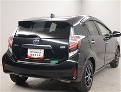 アクア S スタイルブラック