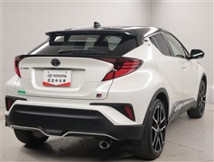 C-HR S-T GRスポーツ