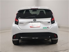 アクア GR スポーツ