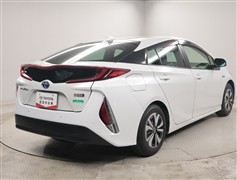 プリウスPHV SセーフティP