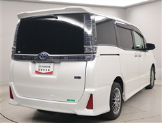 ヴォクシーHV ZSキラメキ3