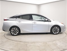 プリウス A ツーリングセレクション