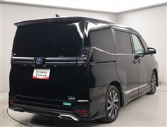 ヴォクシー HV S-Z