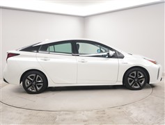 プリウス A ツーリングセレクション