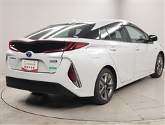 プリウスPHV A