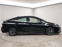 プリウス PHV S GRスポーツ