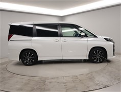 ノア HEV S-Z