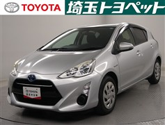 トヨタ　アクア S