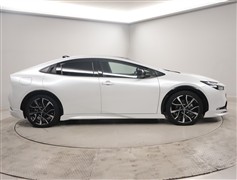 プリウスPHEV Z