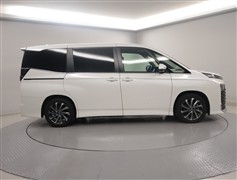 ヴォクシー HEV S-Z