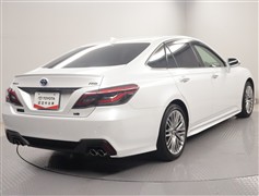 クラウン HV RS