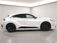 クラウンPHEV スポーツRS