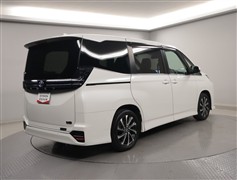 ヴォクシー HV S-Z