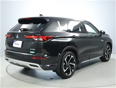アウトランダーPHEV P