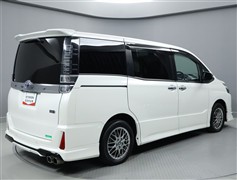 ヴォクシー ハイブリッド ZS