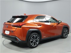 UX250h バージョンL