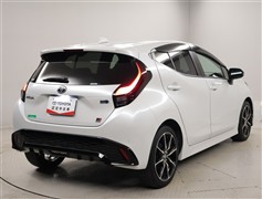 アクア GR スポーツ