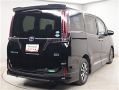 エスクァイアHV GiプレミアムBLT