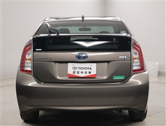 プリウス Sツーリングマイコーデ