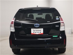 プリウスアルファ S