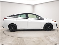 プリウス A TGセレクションBL