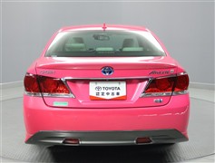 クラウンHV アスリートGピンク