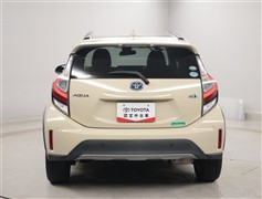 アクア クロスオーバー