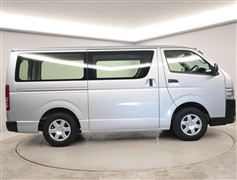 ハイエースV DX