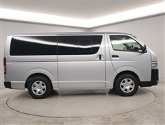 ハイエースV DX