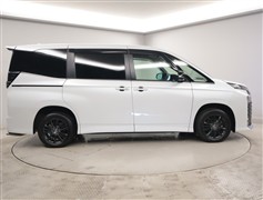 ヴォクシーHV S-Z