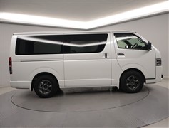 ハイエースV S-GLダークP2
