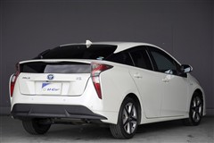 プリウス A ツーリングセレクション