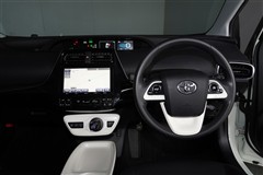 プリウス A ツーリングセレクション