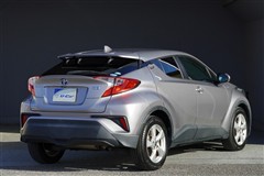 C-HR ハイブリッド S