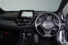 C-HR ハイブリッド S