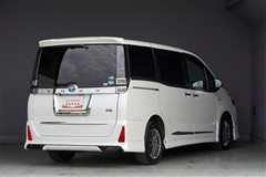 ヴォクシー HV ZS キラメキ