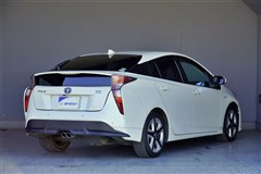 プリウス Aツーリングセレクション