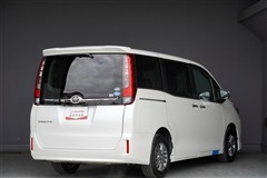 エスクァイア Gi 8ニン