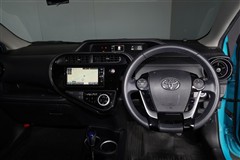 アクア クロスオーバー