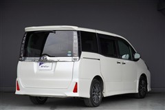 ヴォクシー ZS キラメキ 7ニン