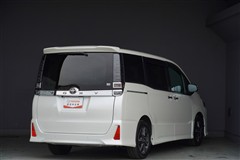 ヴォクシー ZS キラメキ3 7ニン