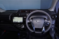 アクア S スタイルブラック