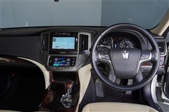 クラウン ロイヤルサルーン