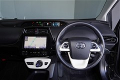 プリウス S セーフティープラス