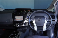 プリウスアルファー G 7ニン