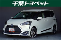 トヨタ　シエンタHV ファンベースG クエロ