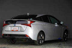 プリウス A ツーリングセレクション